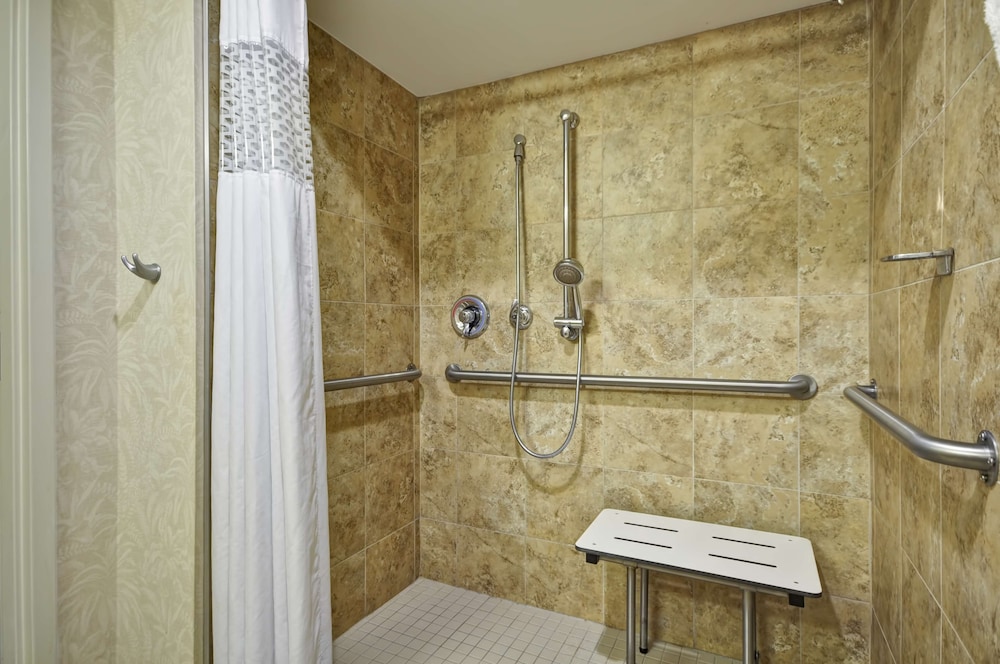 Hampton Inn & Suites Charleston Mt. Pleasant Isle Of Palms - photo 27