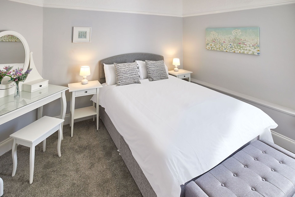 The Runswick — 4-Star Luxury Hotel in Whitby, United Kingdom