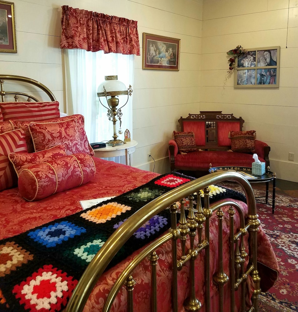 The Carriage House B&B - photo 4