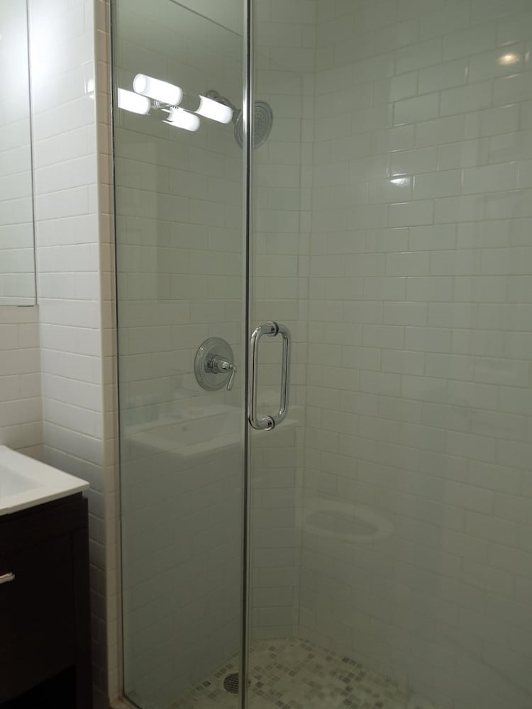 East Village Hotel - photo 30
