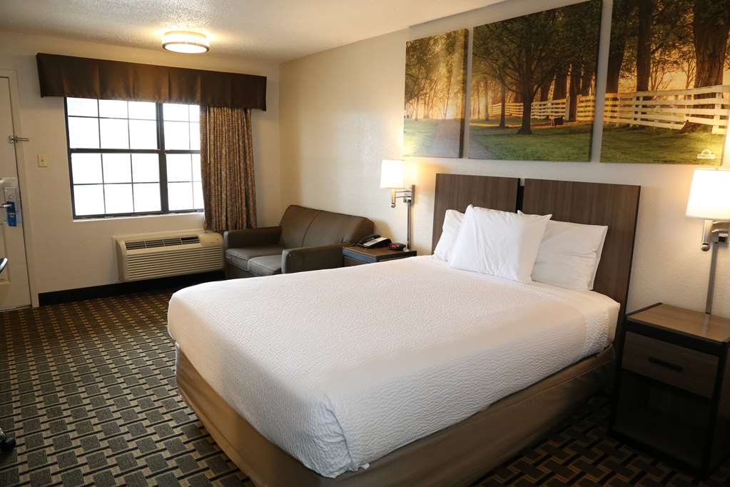 Days Inn by Wyndham Monroe LA - photo 23