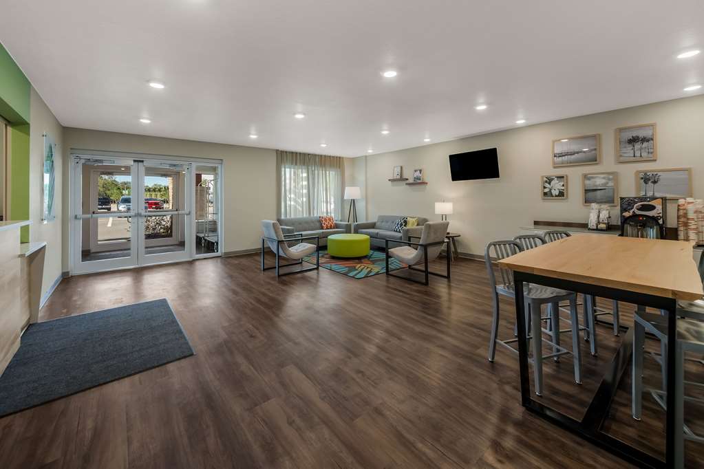 WoodSpring Suites Wesley Chapel Tampa - photo 4