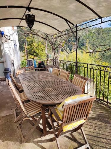 House With one Bedroom in Peille With Wonderful sea View Enclosed Ga — 4-Star Luxury Hotel in Peille, France