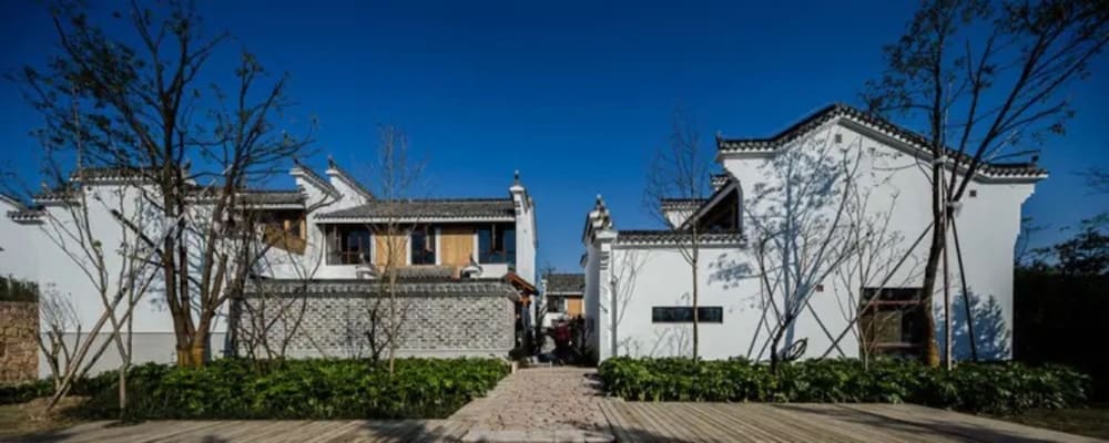 Jiuhua Mountain Demaotang Hotel — hotel in Qingyang