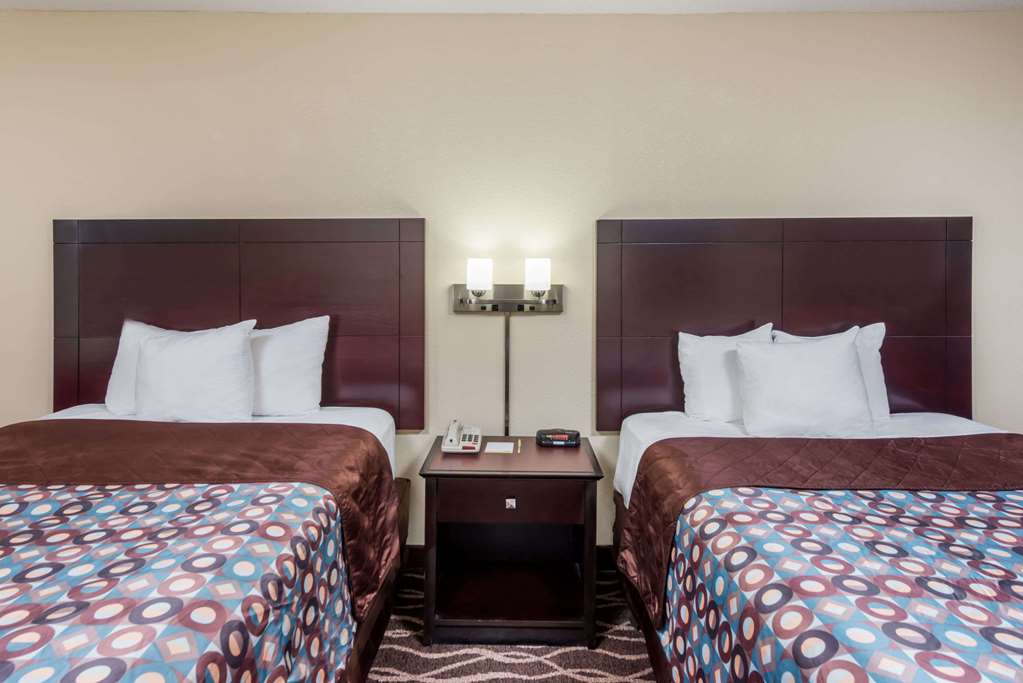 Days Inn & Suites by Wyndham Casey - photo 12