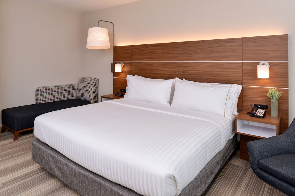 Holiday Inn Express & Suites West Melbourne by IHG - photo 7