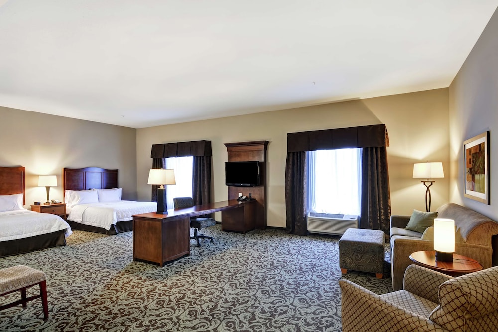 Hampton Inn and Suites New Hartford Utica - photo 17