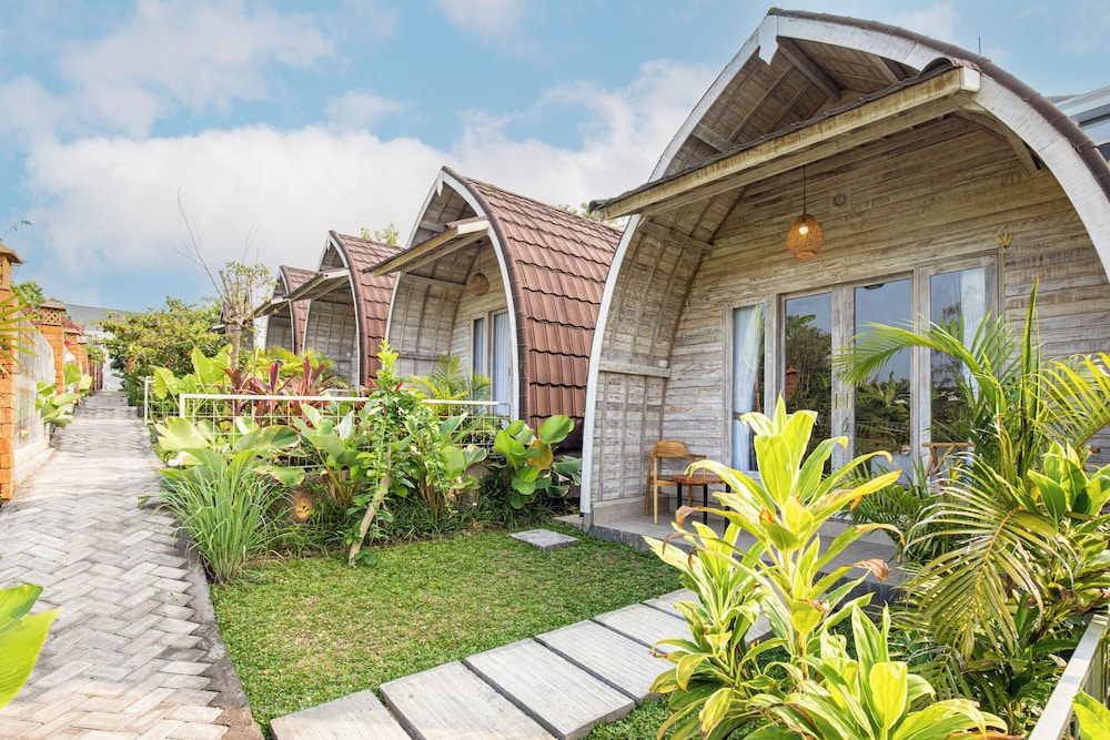 Double A View - carbon neutral hotel in Canggu
