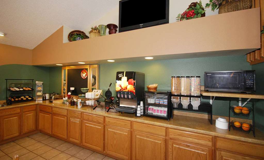 AmericInn by Wyndham Merrill - photo 32
