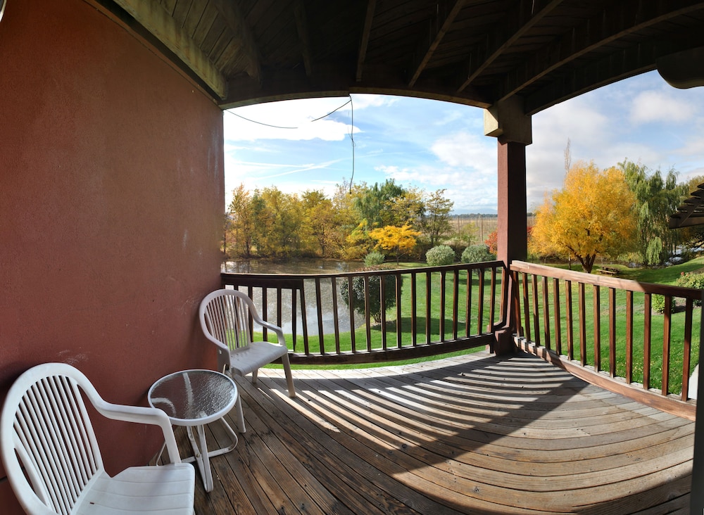 Birchfield Manor Inn and Restaurant - photo 19