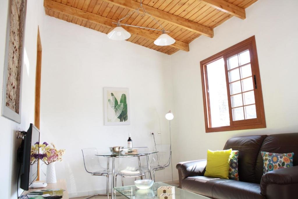 VV Casa Bibiana by henrypole home — 4-Star Luxury Hotel in Hermigua, Spain