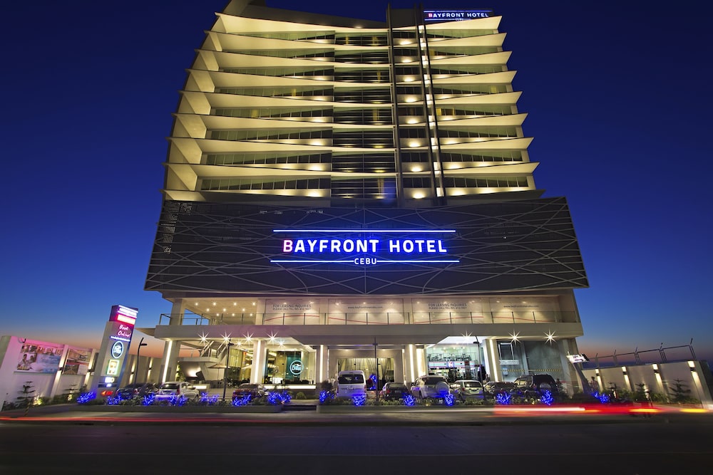 Bayfront Hotel Cebu North Reclamation — hotel in Cebu City