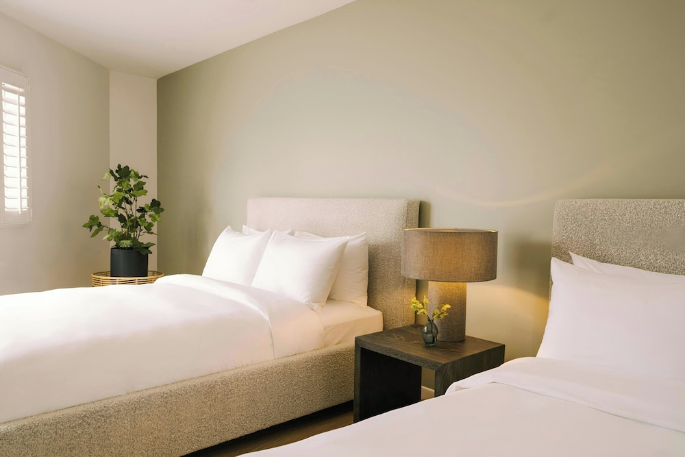 La Ensenada Hotel Laguna Beach Sonder by Marriott Bonvoy - photo 14