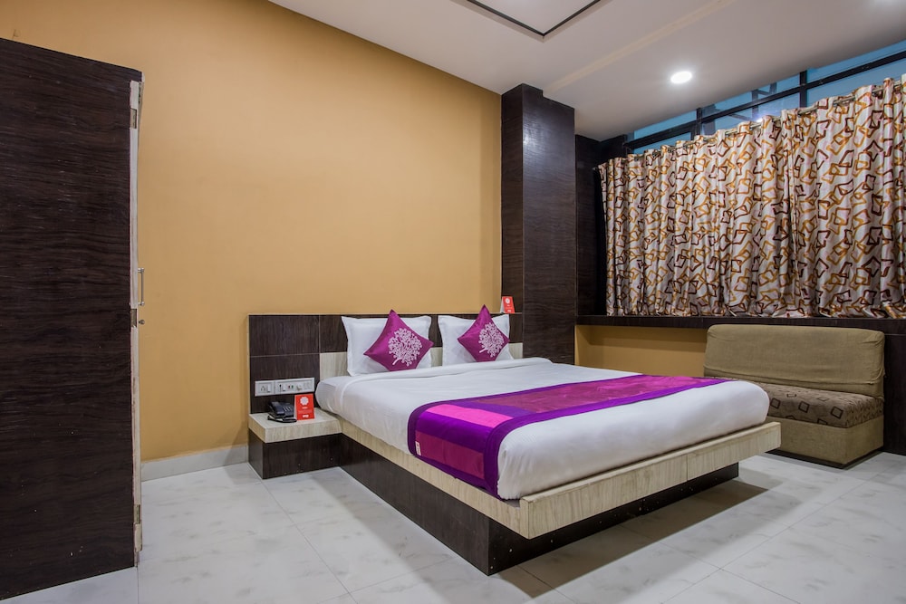 Oyo 3434 Hotel Gulmohar — Indore