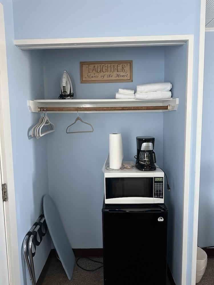 Vineyard Harbor Motel Private Beach - photo 240