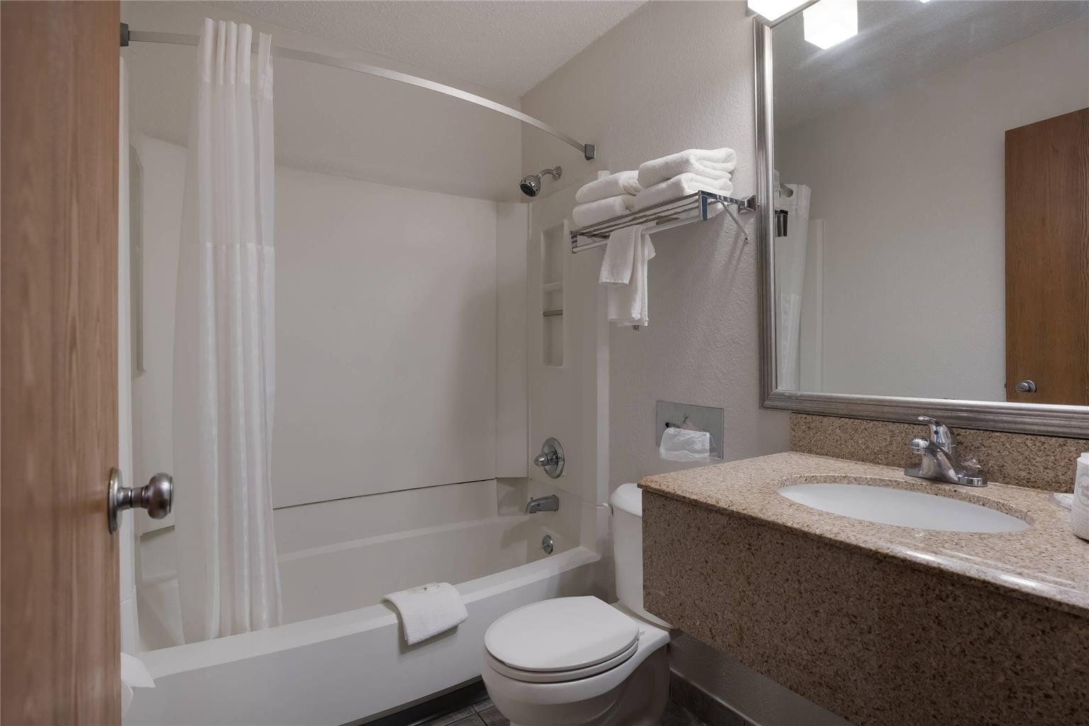 Quality Inn Hall of Fame - photo 18