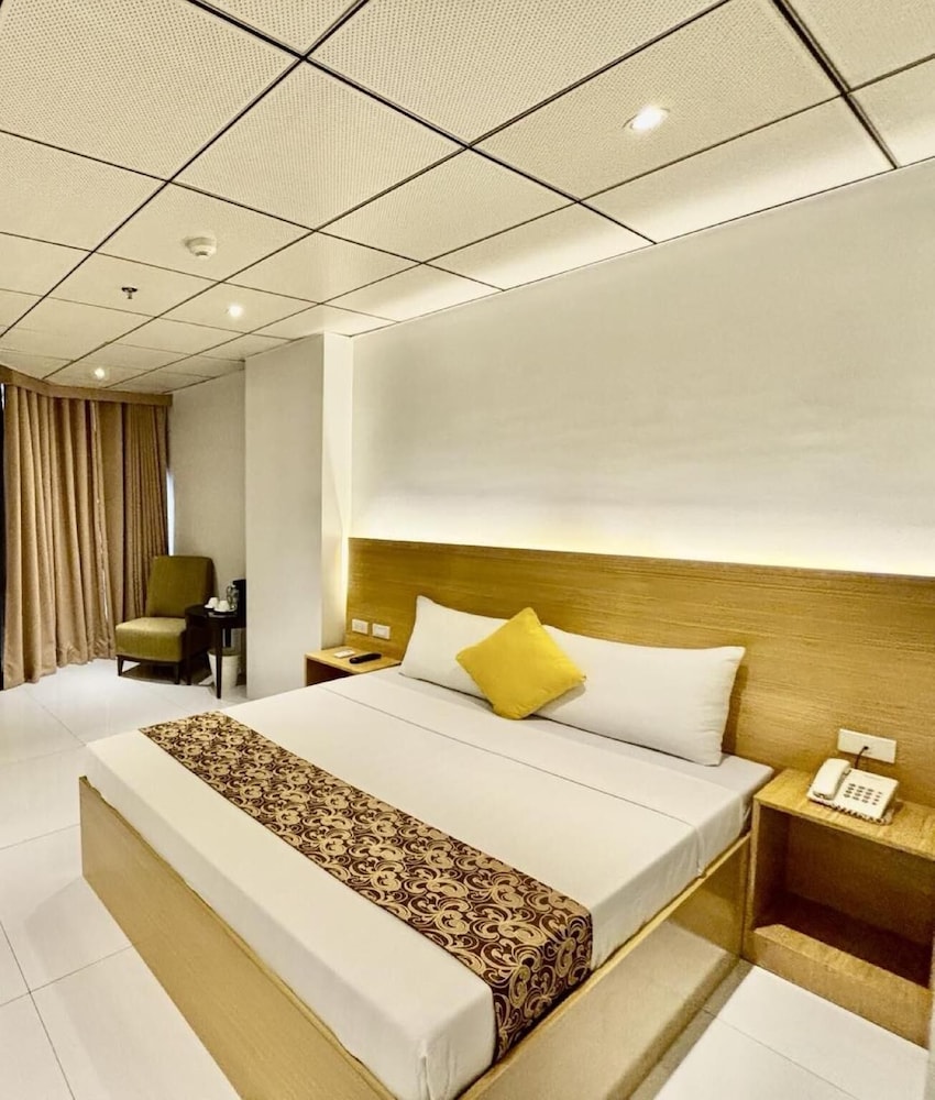LuxeLite Suites Pasay in Pasay, Philippines