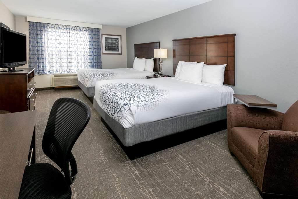 La Quinta Inn & Suites by Wyndham Horn Lake Southaven Area - photo 10