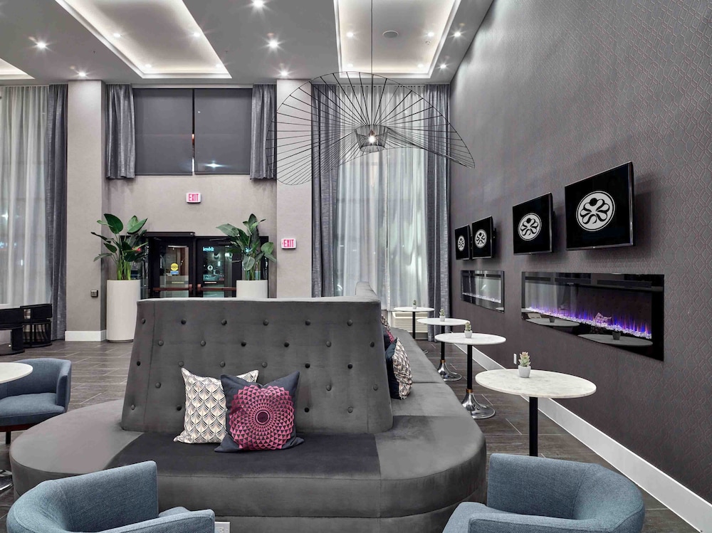 Sandman Signature Plano Frisco Hotel - photo 3