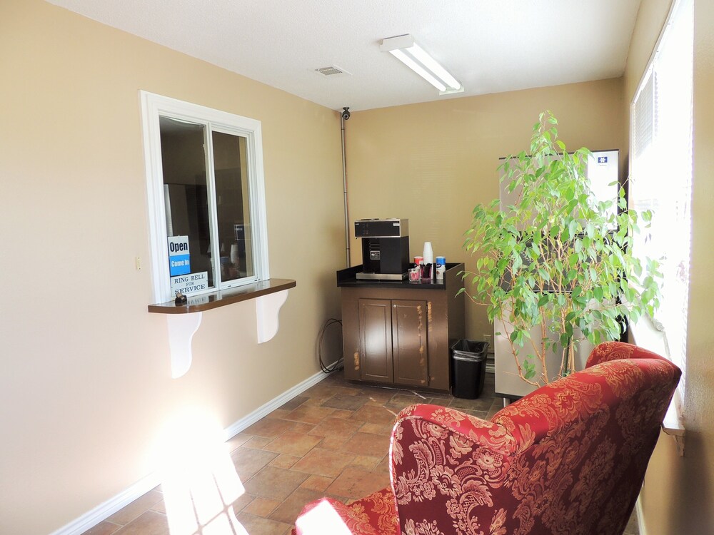 Bent Tree Motel - photo 3