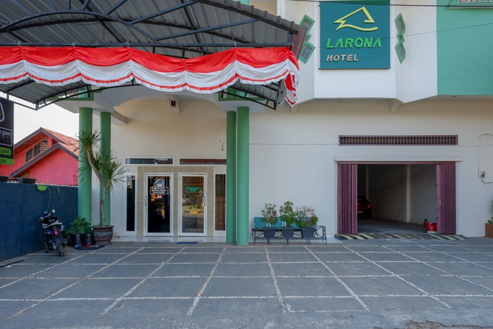Reddoorz Syariah At Jalan Jenderal Sudirman Palopo — Palopo