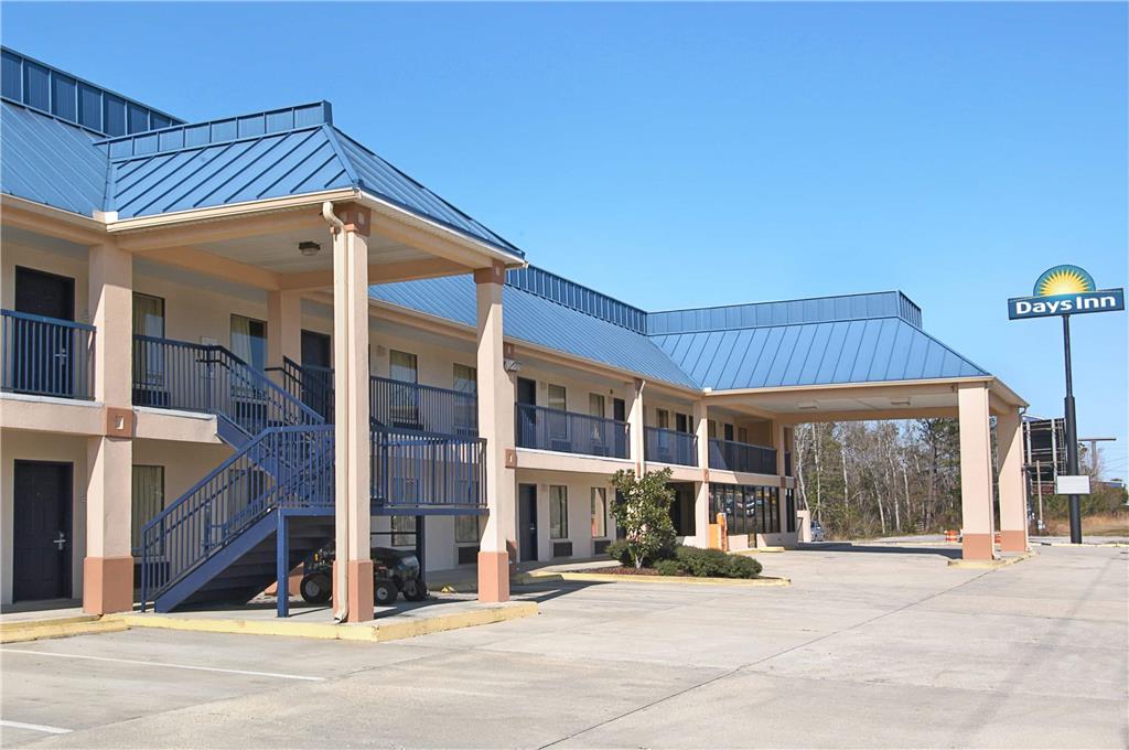 Days Inn by Wyndham Ocean Springs — hotel in Biloxi