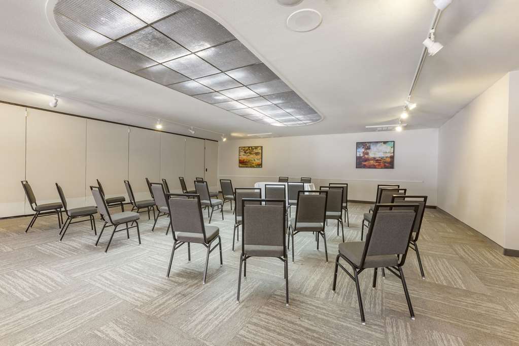 Windmill Suites Surprise Phoenix an Ascend Collection Hotel - photo 28