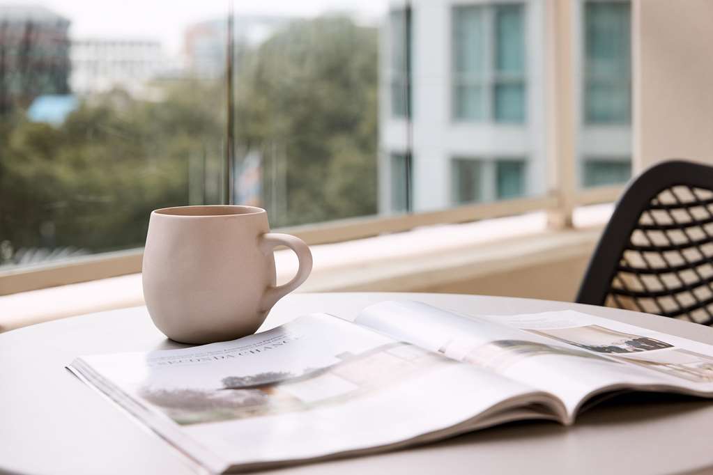 Radisson Hotel & Suites Sydney