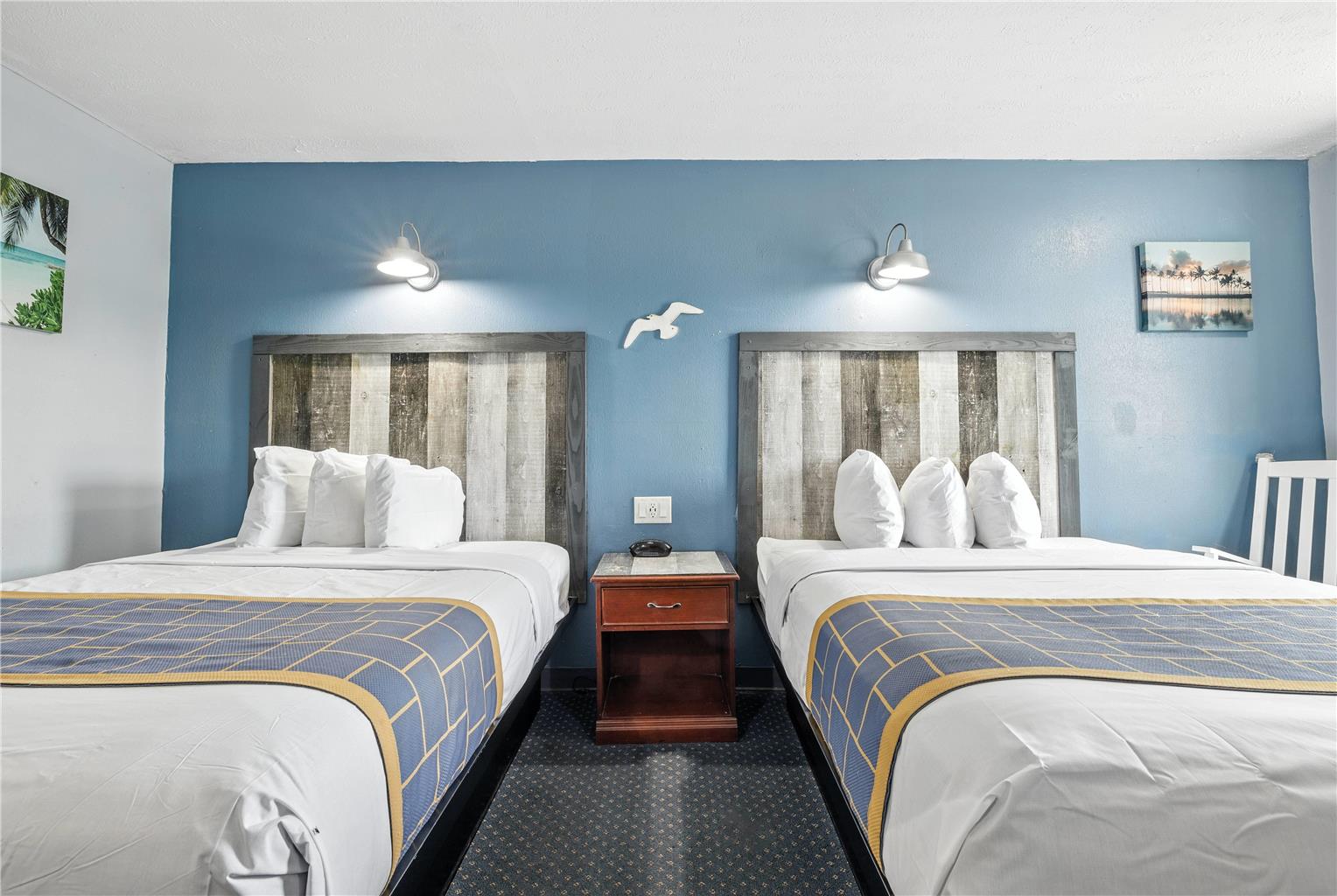 Days Inn & Suites by Wyndham Terre Haute - photo 10