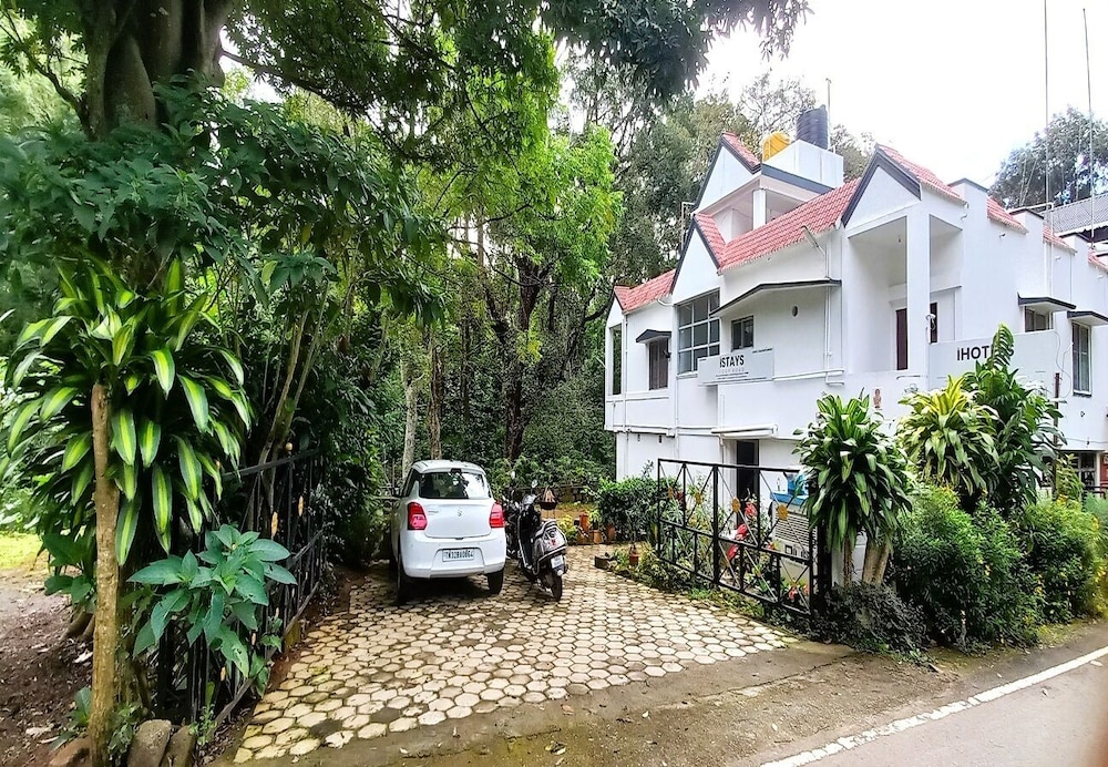 Istays Loop Road in Salem, India