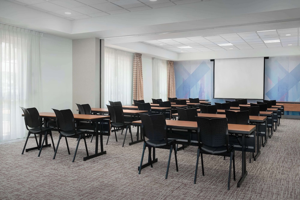 Hilton Garden Inn Wilkes Barre - photo 31
