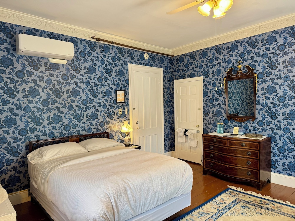 Limestone Mansion - photo 12