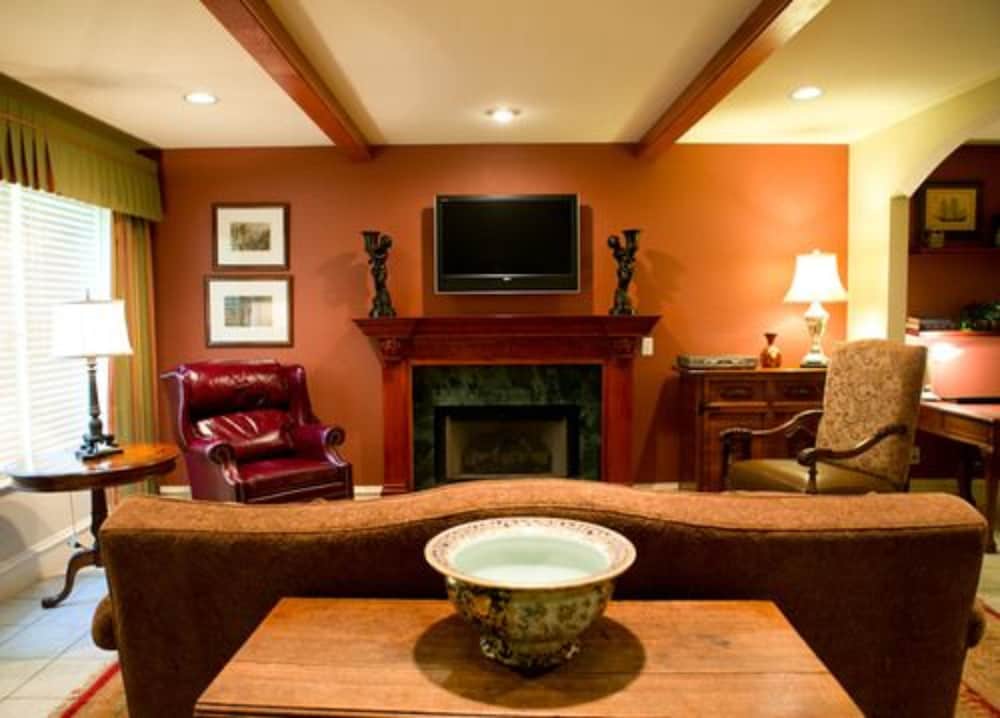 The Sanford House Inn & Spa - photo 12