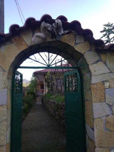 Bujtina Polimen in Permet, Albania