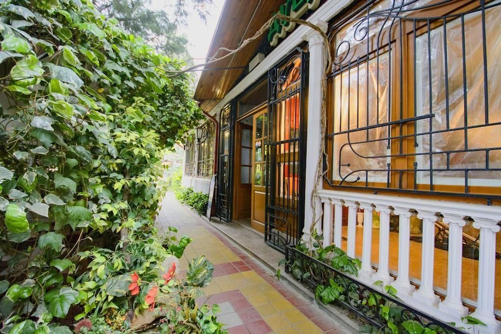 Moe More Hotel - carbon neutral hotel in Sochi