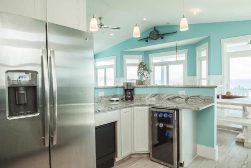 Conch Out by Oak Island Accommodations - photo 19