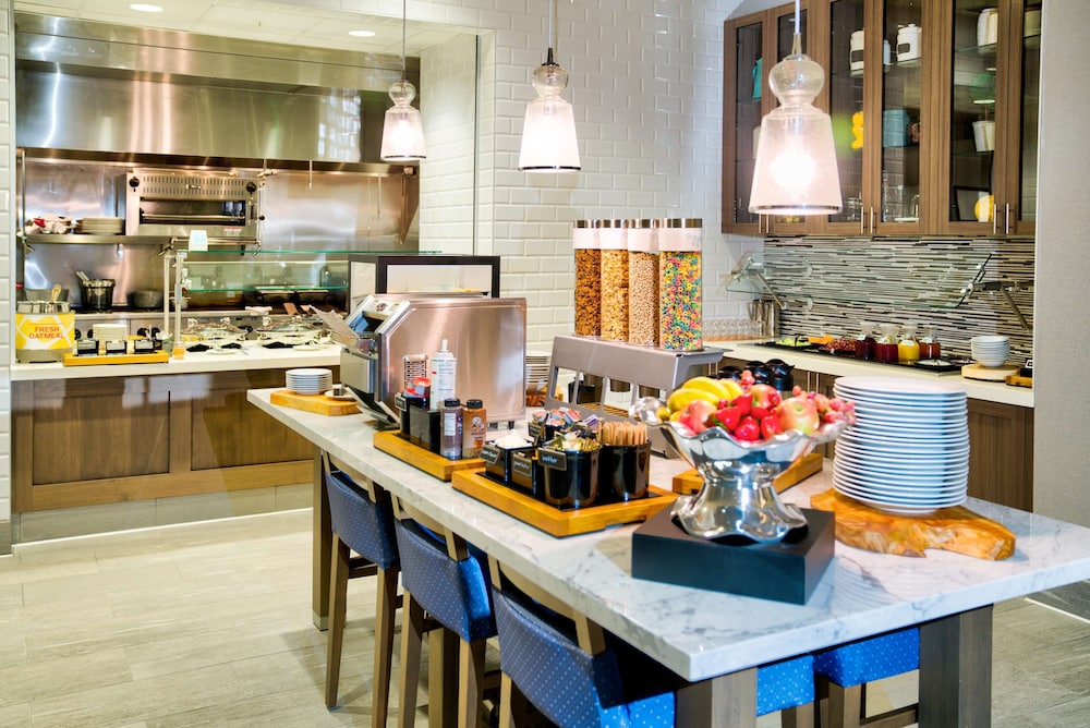 Hilton Garden Inn Santa Barbara Goleta - photo 59