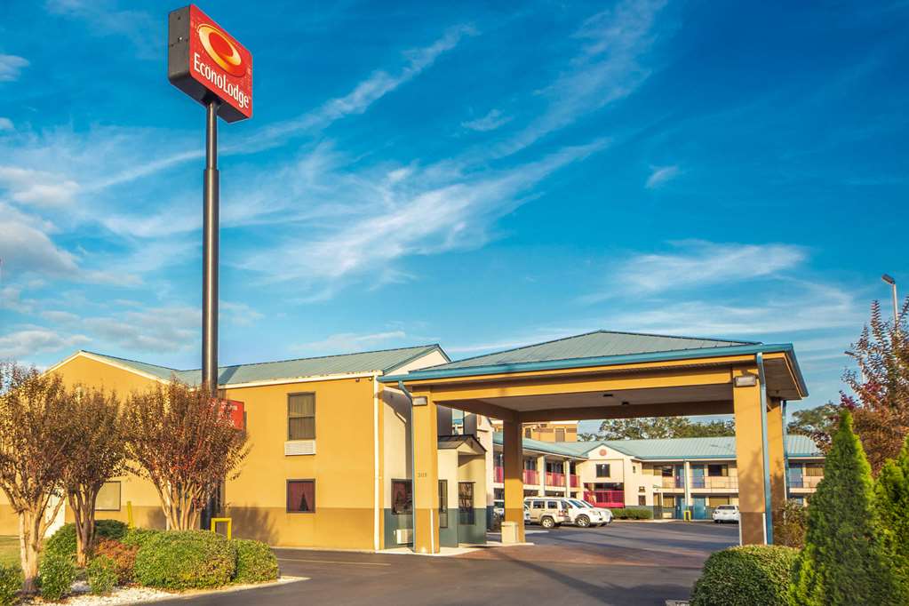 Econo Lodge Laurel - carbon neutral hotel in Laurel