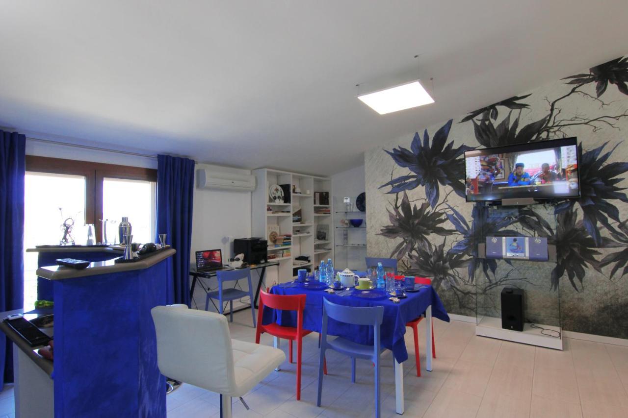 Blue Velvet Rooms in Tortoli, Italy