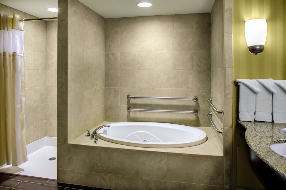 Hilton Garden Inn Pittsburgh Cranberry - photo 25