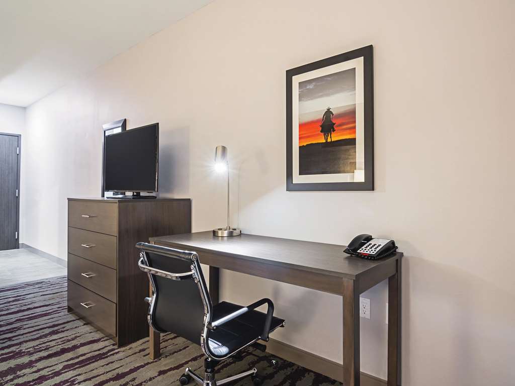 La Quinta Inn & Suites by Wyndham Dallas Wylie - photo 15
