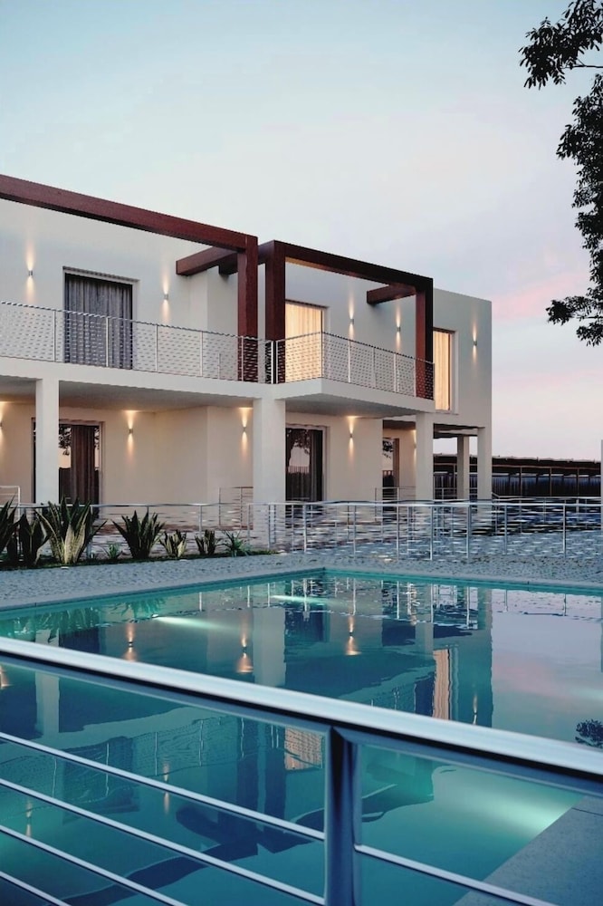 Acquaviva Suites with common pool in San Vincenzo, Italy