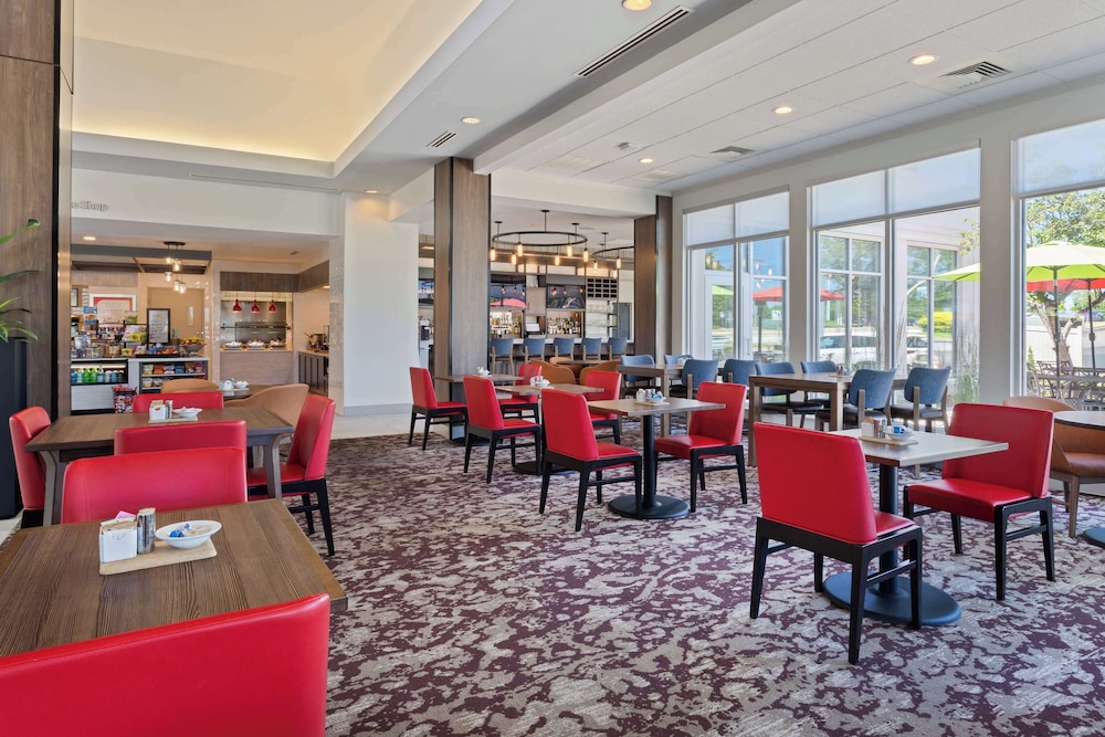 Hilton Garden Inn Chesterton - photo 31