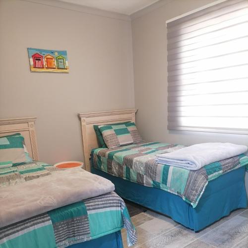 Muizenberg Mountain View Apartment