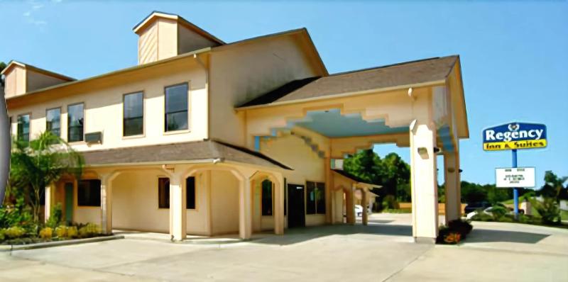 Regency Inn & Suites By Capital O Houston IAH Airport - photo 2