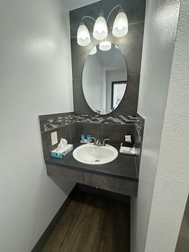 Sunset Oceanfront Lodging - photo 88