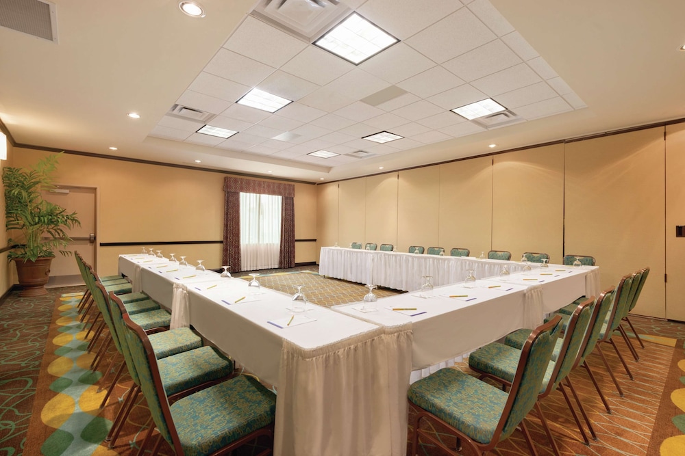 Hilton Garden Inn Warner Robins - photo 27