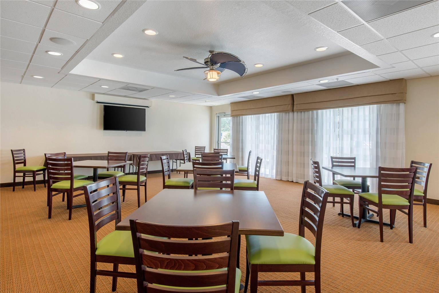 Sleep Inn & Suites Port Charlotte Punta Gorda - photo 39