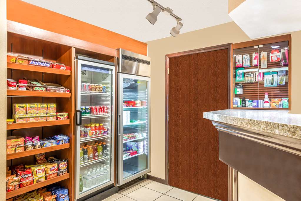 Hawthorn Extended Stay by Wyndham Dayton - photo 14