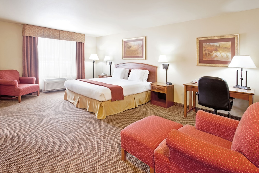 Holiday Inn Express & Suites Cedar City an IHG Hotel - photo 3